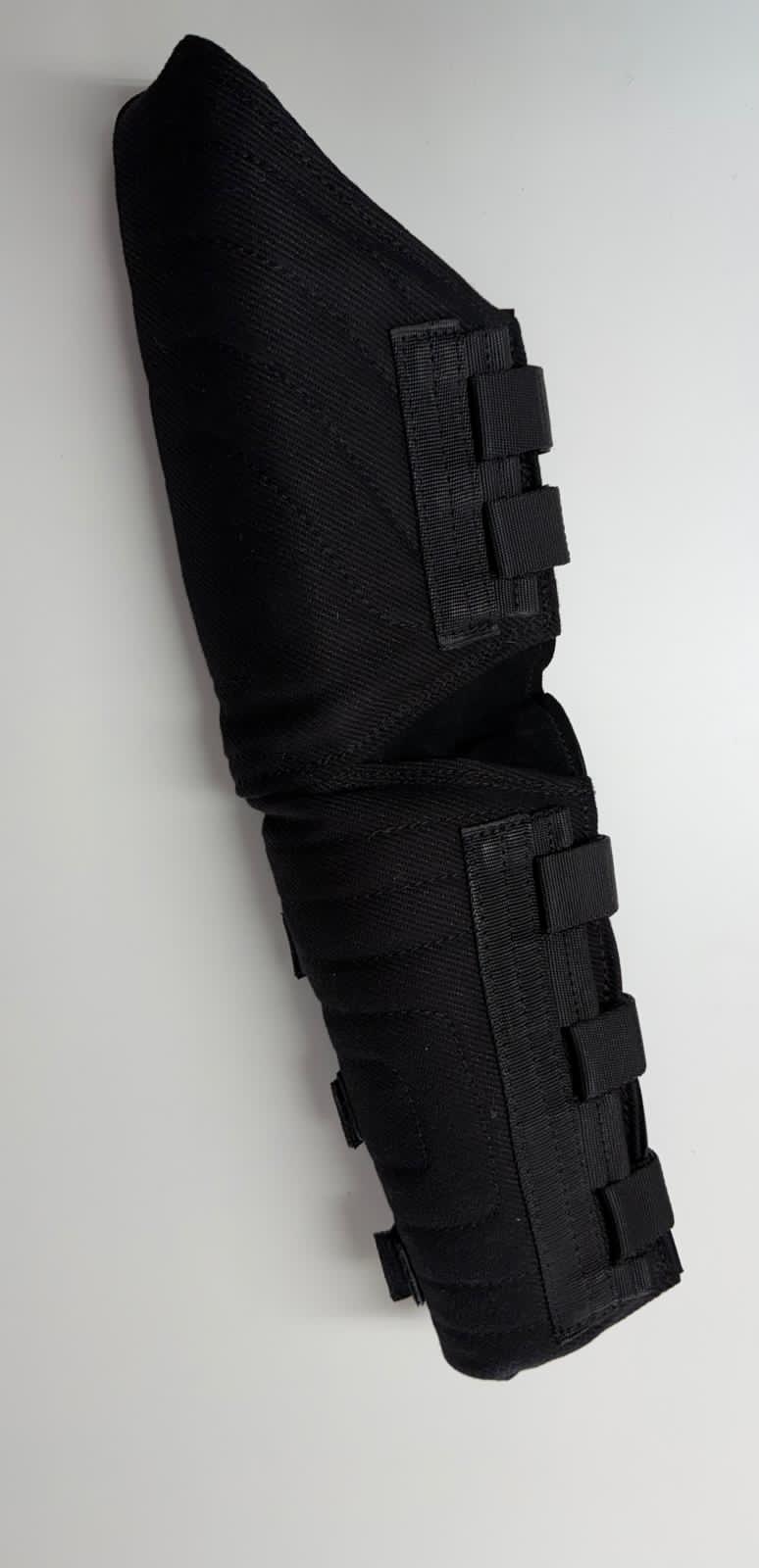 Hidden sleeve with plastic inner