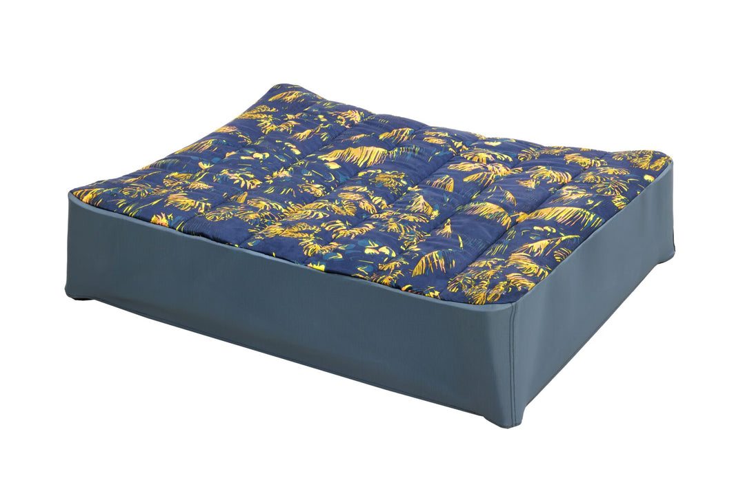 Mt EverRest Dog Bed